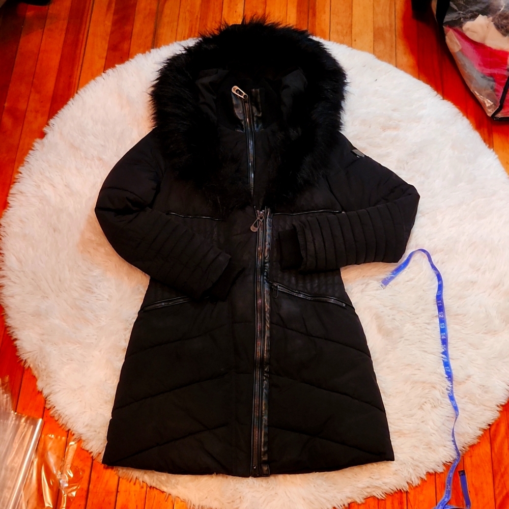 Noize Gigi parka in black, size small with faux fur hood